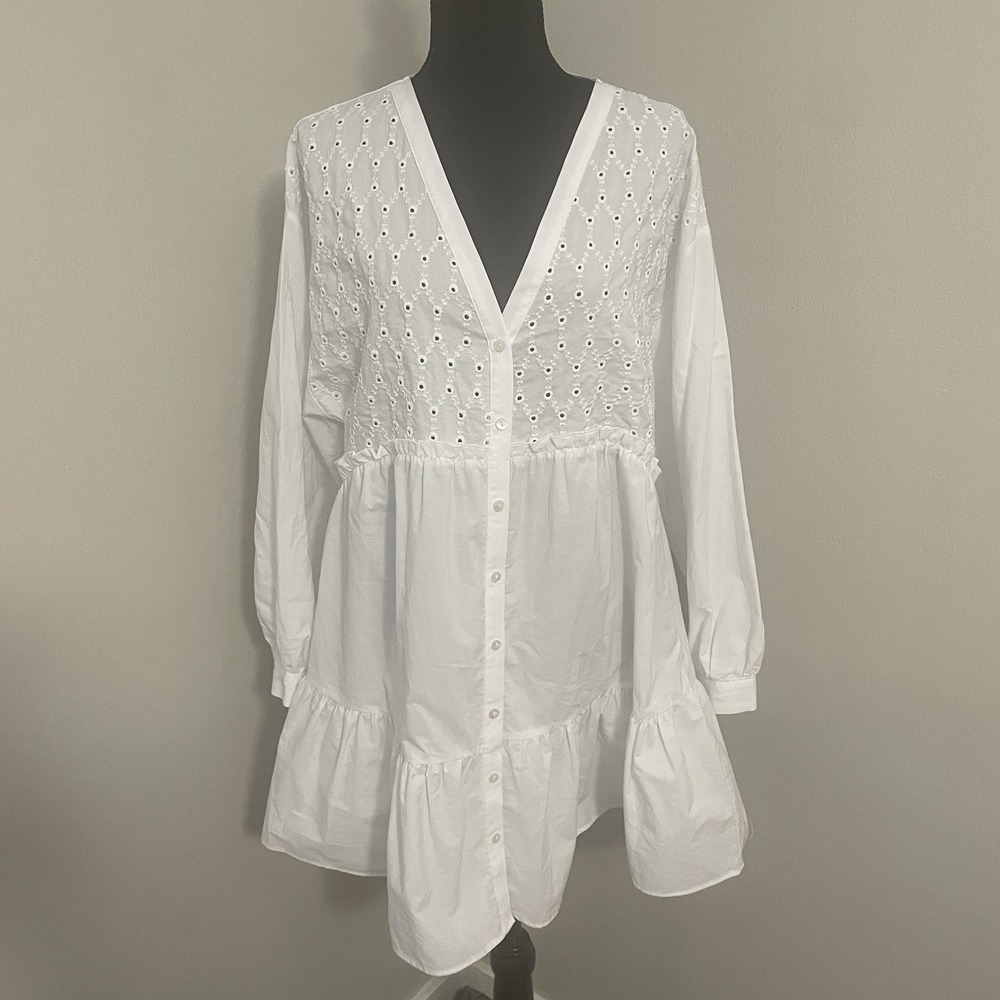 ZARA White Eyelet Embroidered Dress Tiered Mini Poplin Size M Button Front